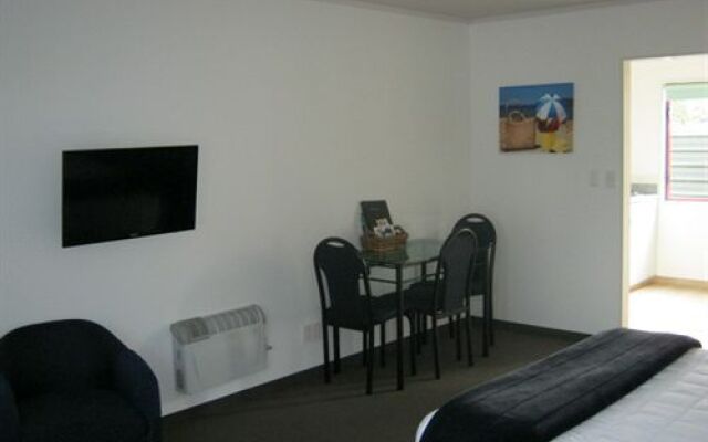 Champers Motor Lodge