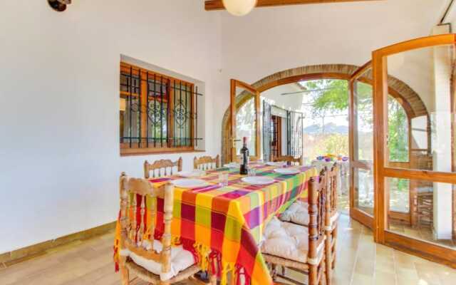 Villa Alfatares