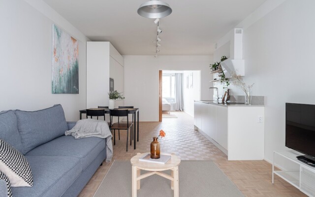 Modern 3BR Apartment with Best Location