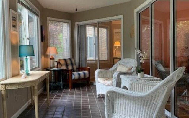 York Street - Y103-wr by Getaway