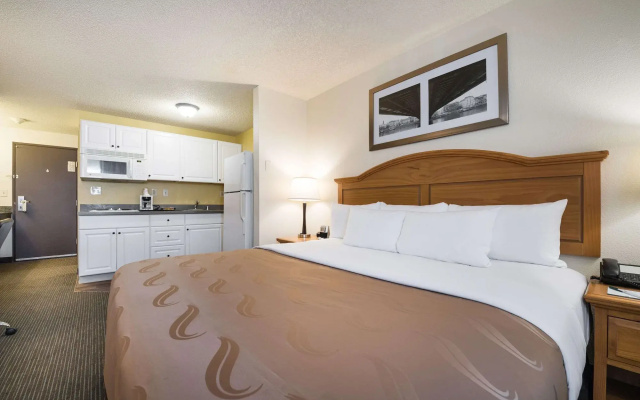 Quality Inn & Suites Silverdale Bangor - Keyport