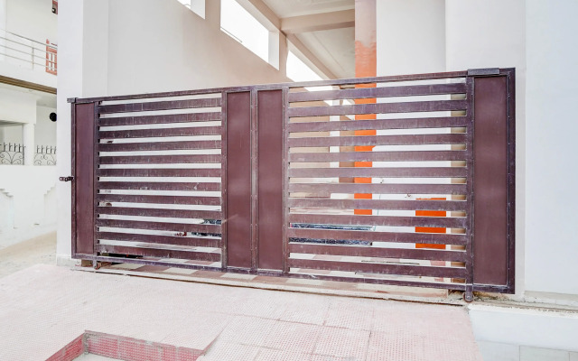 Super Townhouse Faizabad Road Opp BBD University