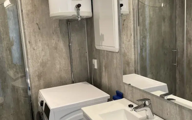 Arctic Sea Apartments
