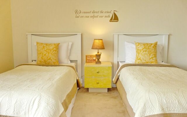 South Seas Tower 4-309