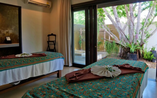 Saree Samui 