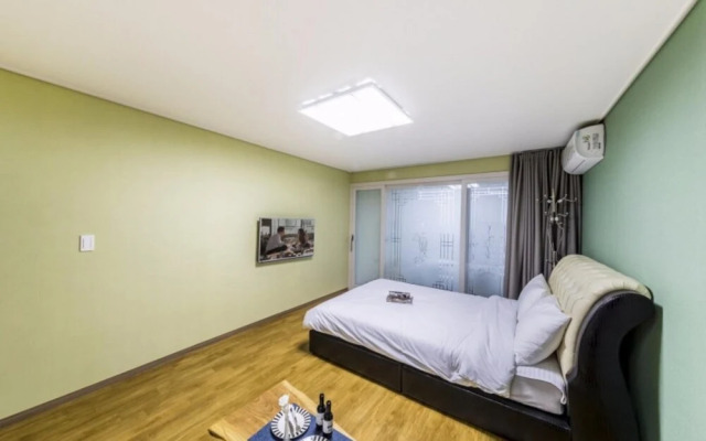 Seogwipo Has Village Pension