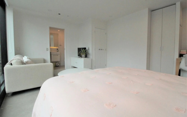 Couple's Getaway Walk Everywhere Studio