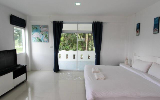 Issara Beach Resort