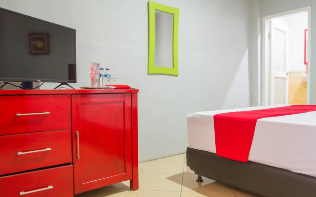 RedDoorz Plus @ Otista Garut