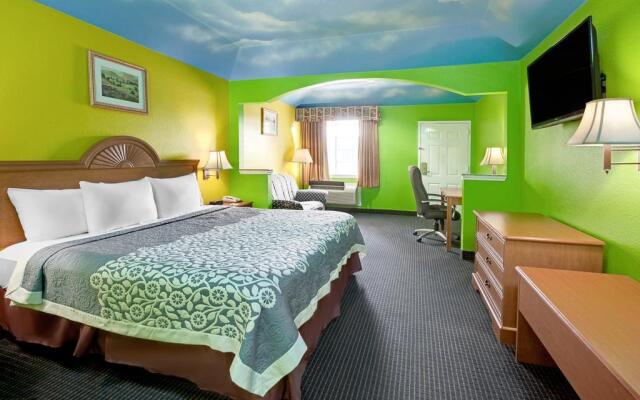 Sapphire Inn & Suites