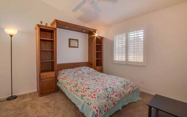 Beautiful Townhome with Pool
