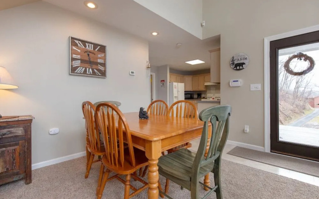 Kickback Kabin by Jackson Mountain Rentals