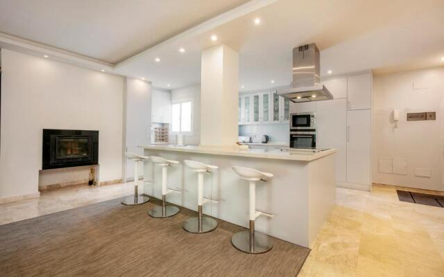 Excellent location 2 bed Apt in Puerto Golf RDR244