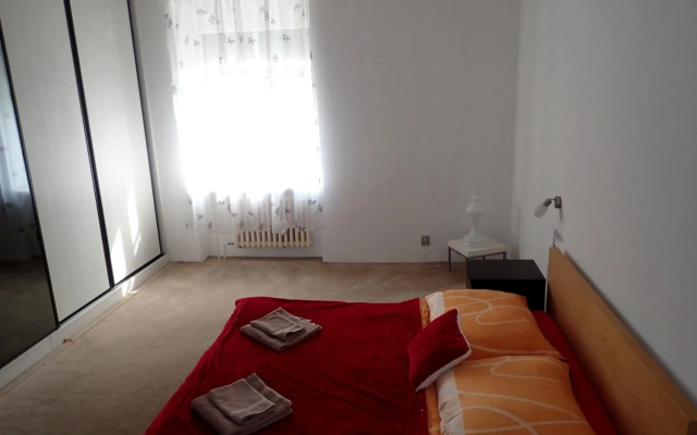 Large flat in the center of Bratislava ( 96 m2 )