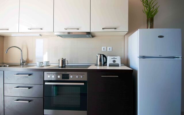 Brentanos Apartments ~ A ~ View of Paradise