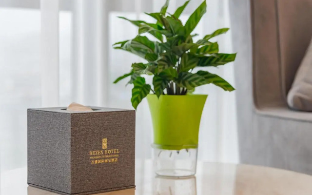 Rezen Hotel Wansheng International