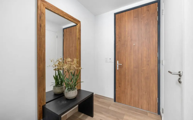 Serene Designer Gem Walk to Beach Strip Pool