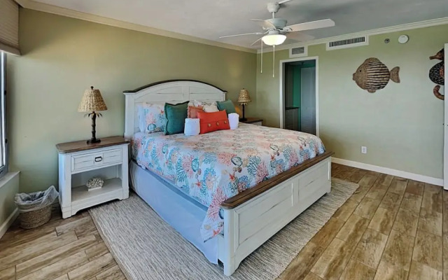 Oceanside Retreat 804