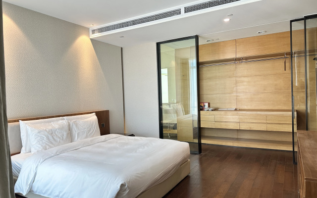 Grand Madison Qingdao Harbour-view Central（Former Qingdao Farglory Hotel）