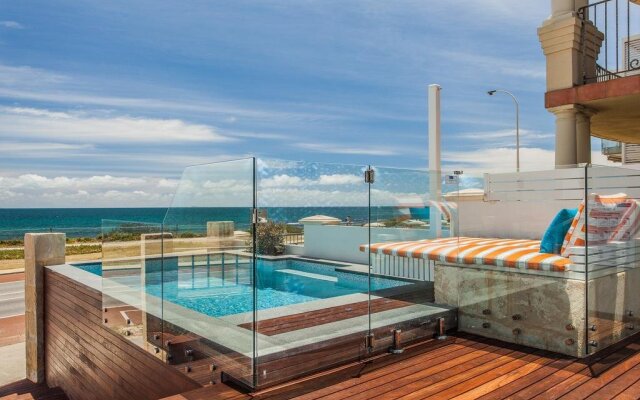 Cottesloe Beach House I