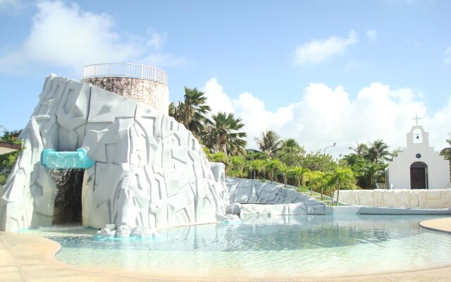 Mariana Resort & Spa