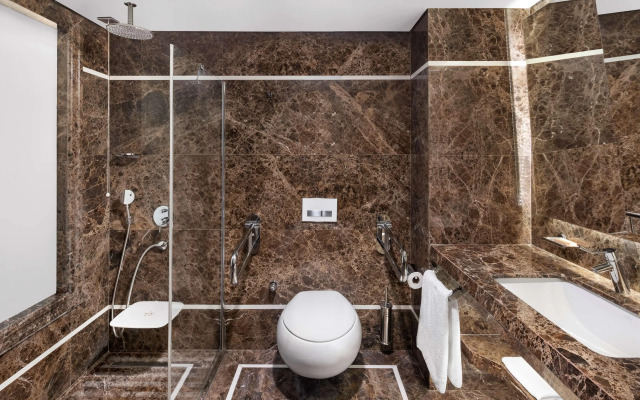 DoubleTree by Hilton Istanbul Gayrettepe