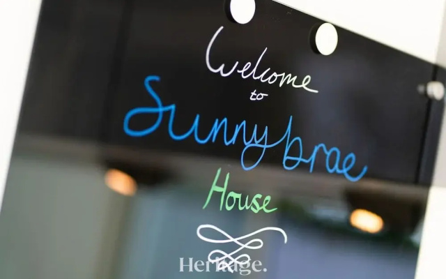 Sunnybrae House Seaside Family-friendly Getaway in Stonehaven With Hot Tub