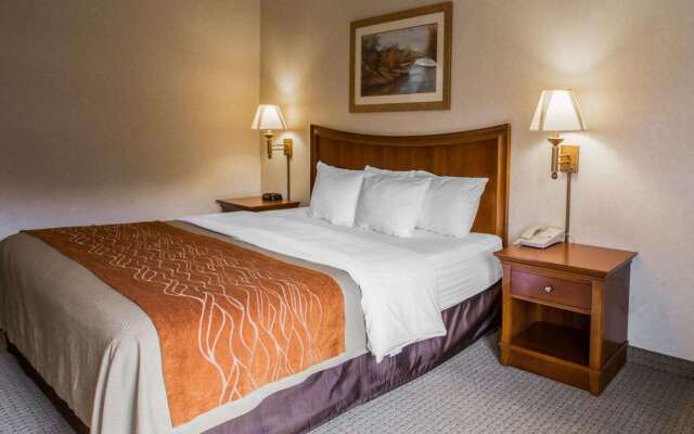 Rodeway Inn & Suites Cherokee On the River