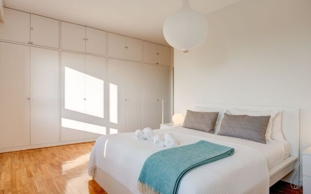 Amazing T.M. Penthouse by the Beach