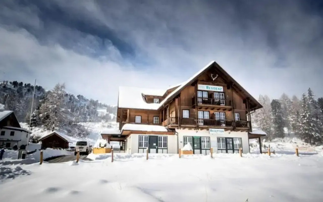 Studio Apartment With Balcony