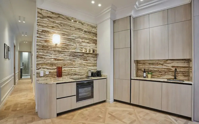 4 Rooms Apartment Opera Vendome