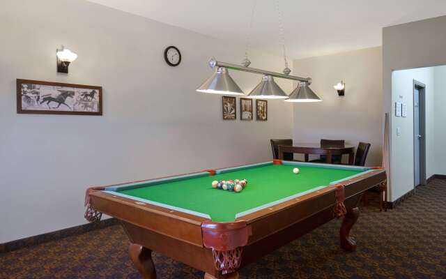 Days Inn by Wyndham Dawson Creek