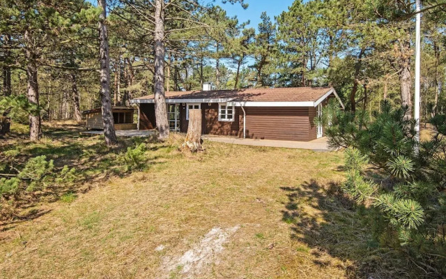 6 Person Holiday Home in Romo