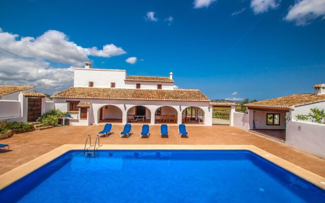 Finca Pere - panoramic hillside holiday house in Benissa