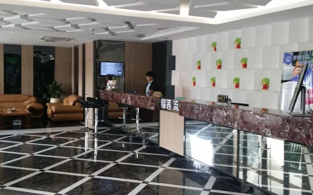 Durian Candy Hotel (Zhuji Diankou Town Passenger Station)