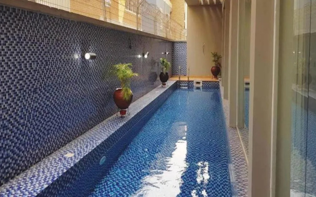 Golden Tulip Oniru Suites