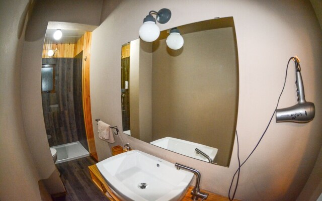 Maleth Inn Guest House