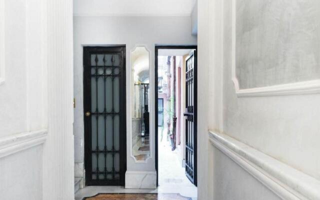 Condotti Apartment