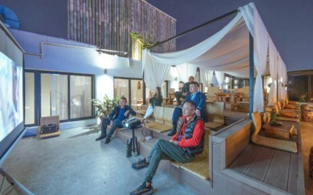 Yunfuli Yinsu Du Fu Thatched Cottage Business and Leisure B&B