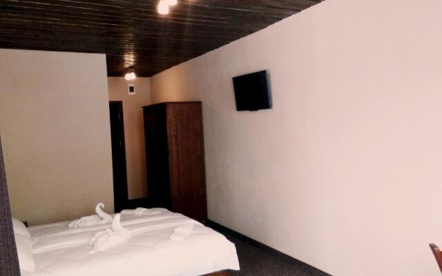 Family hotel Valchanovata Kashta