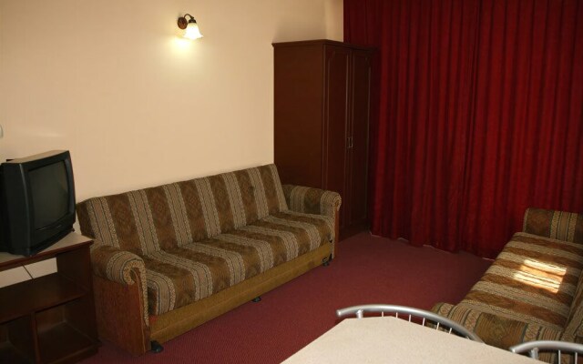 Imperial Apart