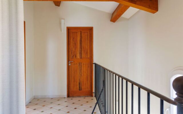 Holiday Home La Garrigue - PUJ100