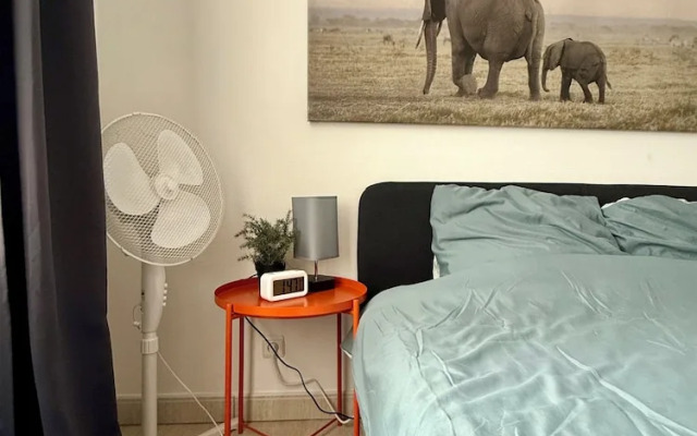 Peaceful 2 minutes European Parliament