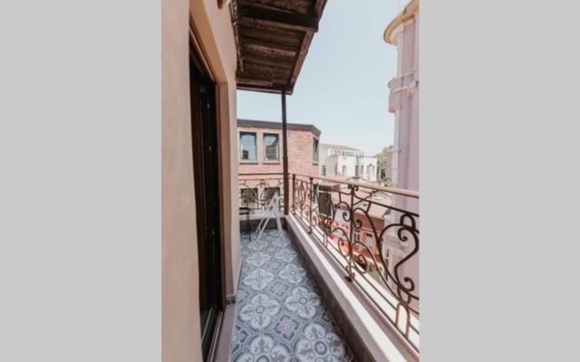 Galadoo Suites 4th Floor