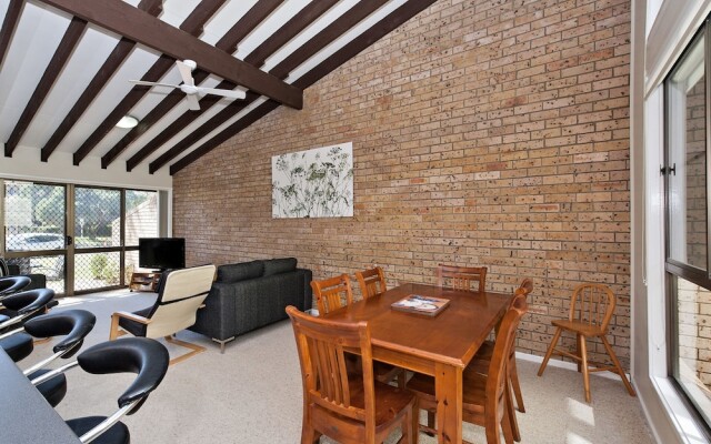 Bay Parklands, 3/2 Gowrie Avenue