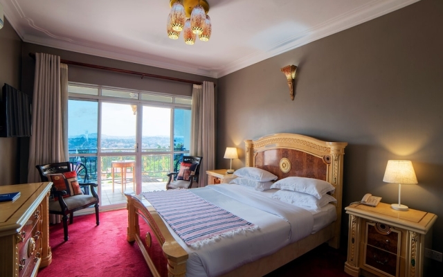 A'lure Hotel & Residences