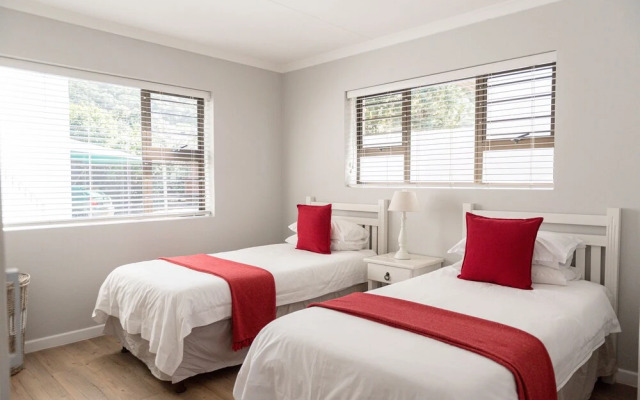 Picnic Rock Seaside Accommodation