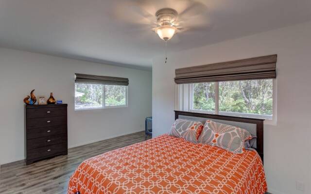 Hale O'hia Lehua 3 Bedroom Home by RedAwning