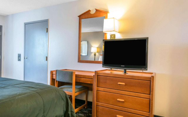 Studio 6 Suites Louisville, KY – Airport/Expo Center