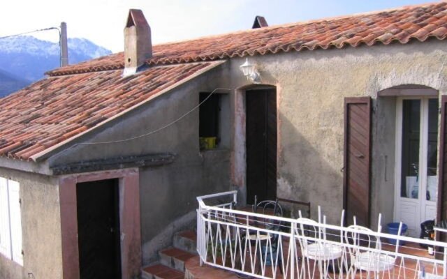 Apartment With 2 Bedrooms in Speloncato, With Wonderful Mountain View,